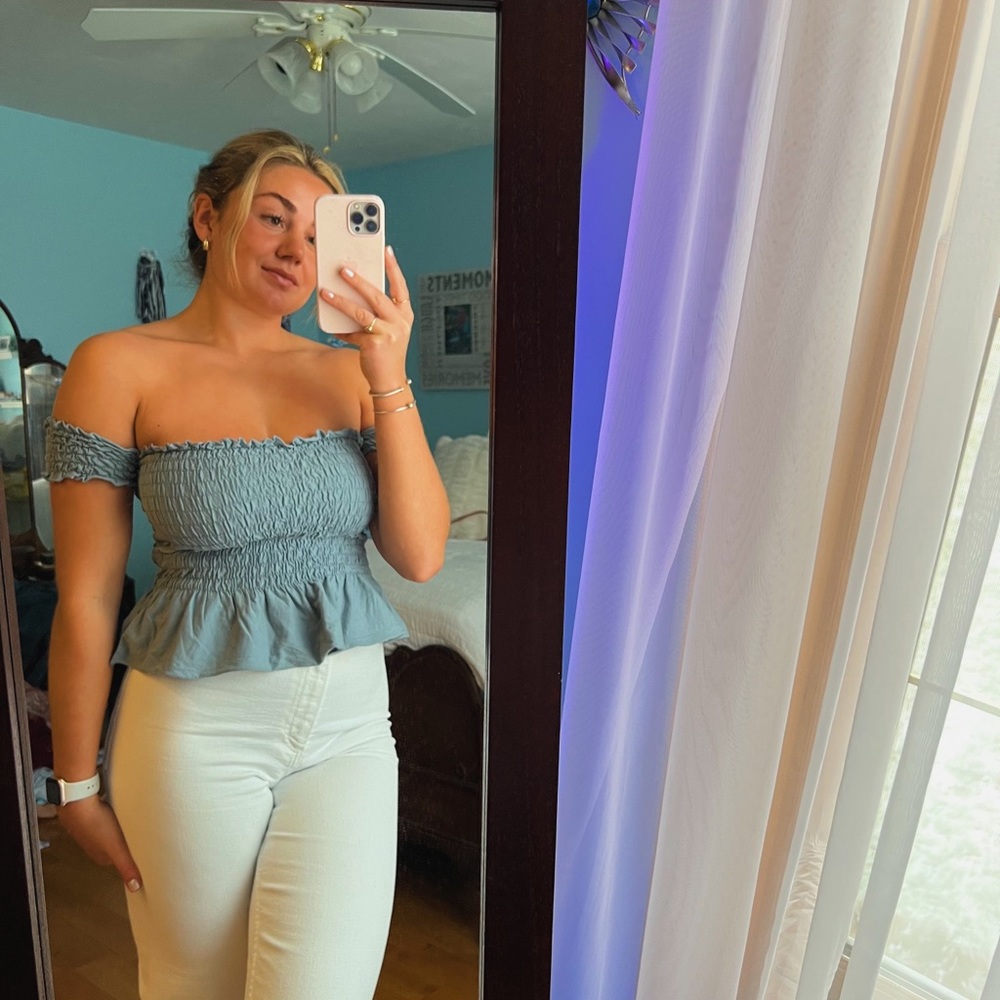 Off the shoulder blue scrunch top
